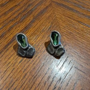 Uno de 50 stud earrings